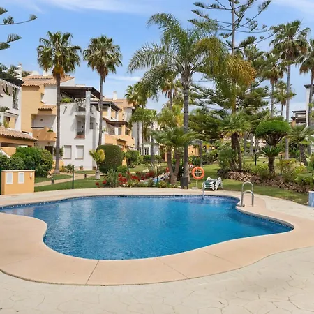 בית נופש Elegant 5-bedroom Apartment- 1 Min Walk To The In Bahia De *