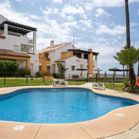 בית נופש Elegant 5-bedroom Apartment- 1 Min Walk To The In Bahia De *